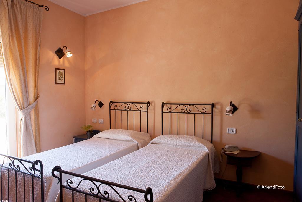 Albergo Del Lago Capalbio Szoba fotó