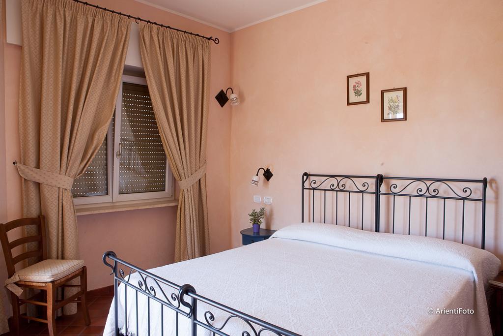 Albergo Del Lago Capalbio Szoba fotó