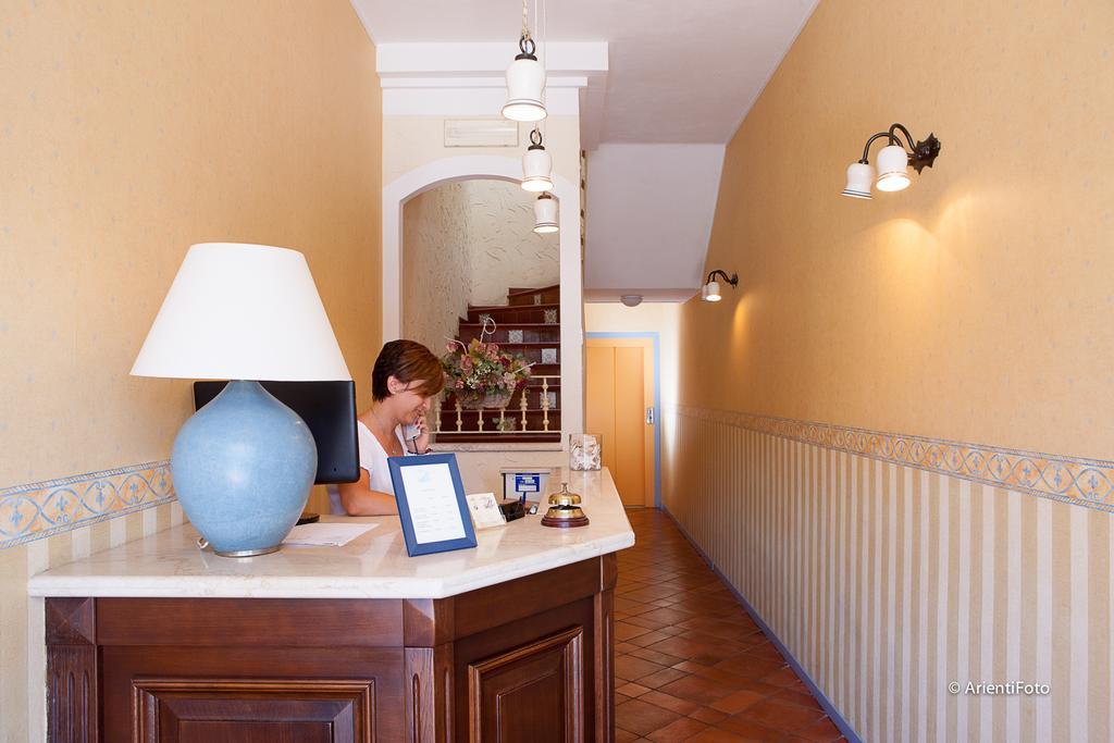 Albergo Del Lago Capalbio Kültér fotó